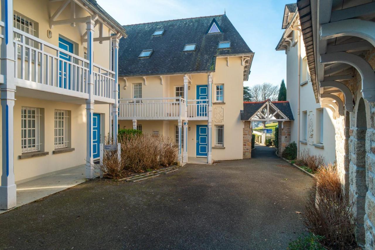 Апартаменты Plein Sud - Piscine Partagee Бенодет Экстерьер фото